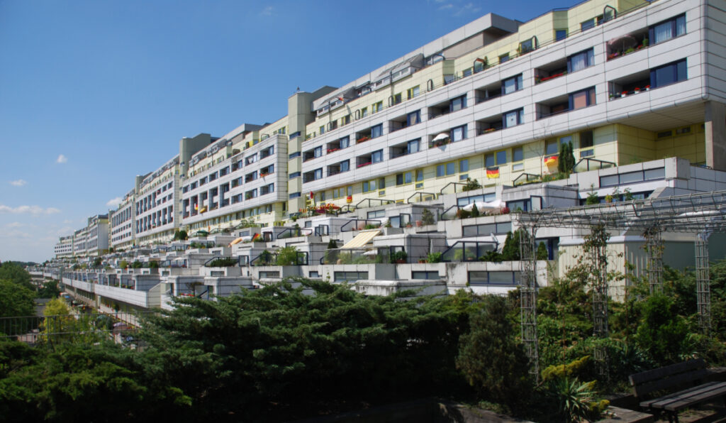 SCHLANGENBADER STRASSE